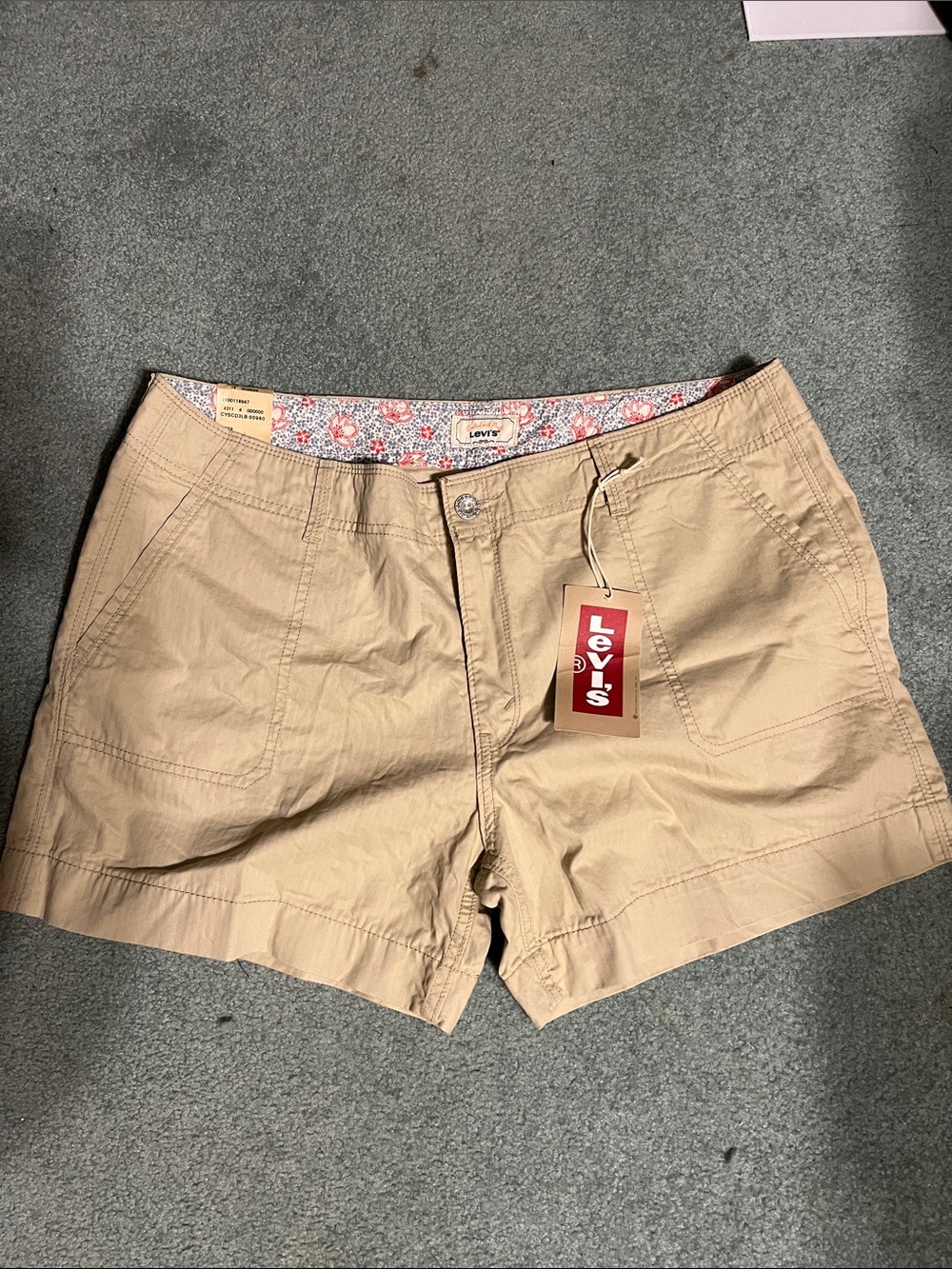 Levi's Women's Beige Cotton Bermuda Shorts